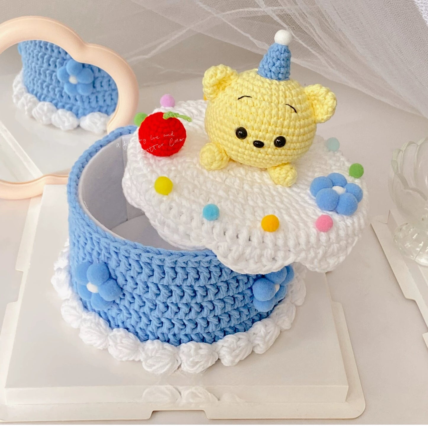 Handmade cute Crocheted Cake Storage Box /A Gift That Lasts Forever/Cute Little Pig/Teddy Bear cake box/birthday gifts/gift