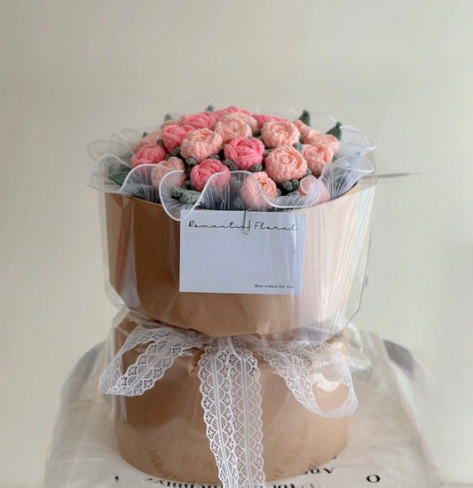 Crochet Bouquet Rose Gift/Ombre Pink